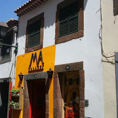 O Jango Ii * Funchal (Madeira)